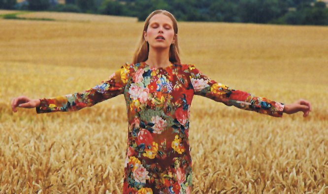 Colorful Model in corn field by Muriel Liebmann